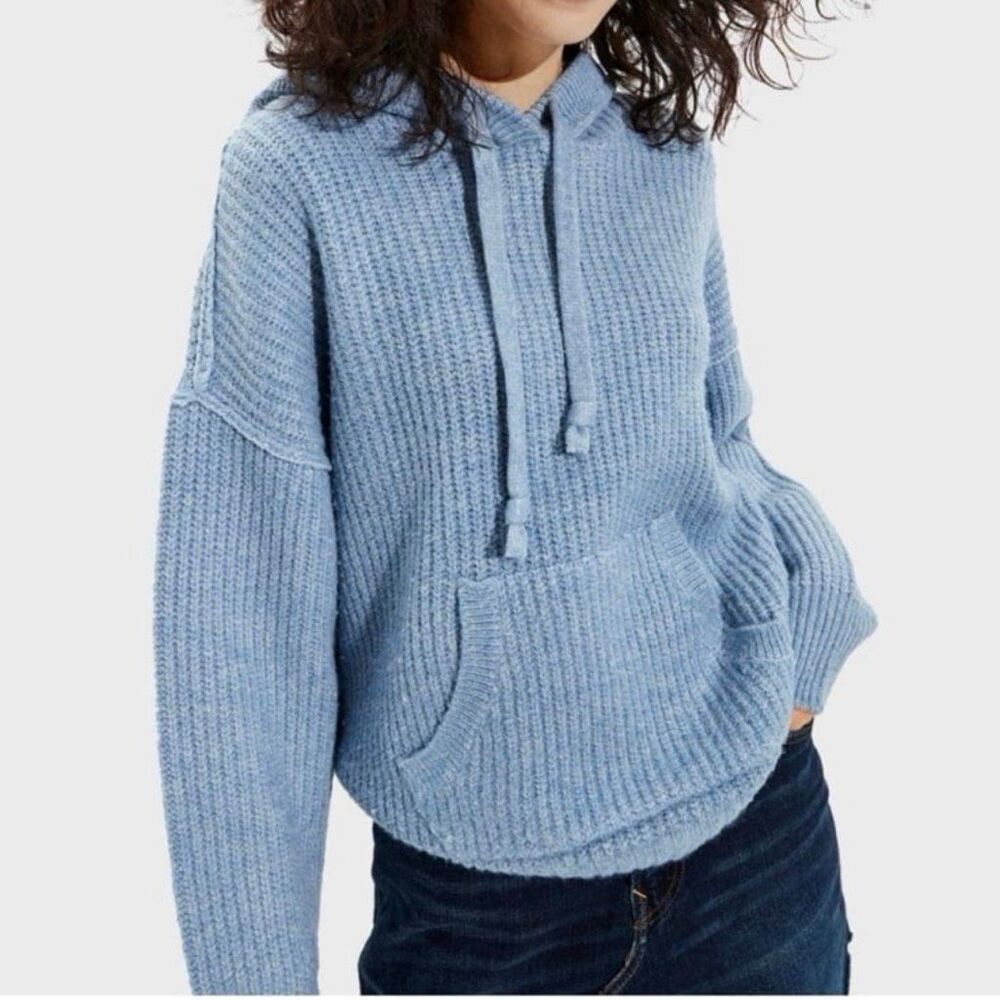 American Eagle baby blue crochet knit hoodie chunky ribbed knit blue sweater wom